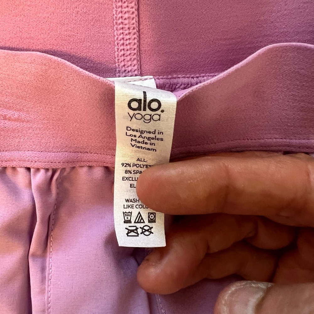 Alo Pleated Athletic Skirt in light Pink - Picture 2 of 2